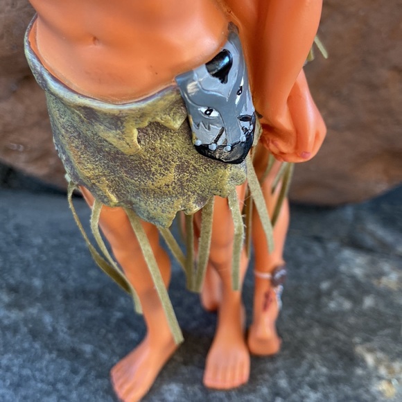 Beautiful native couple ornament - Picture 6 of 8